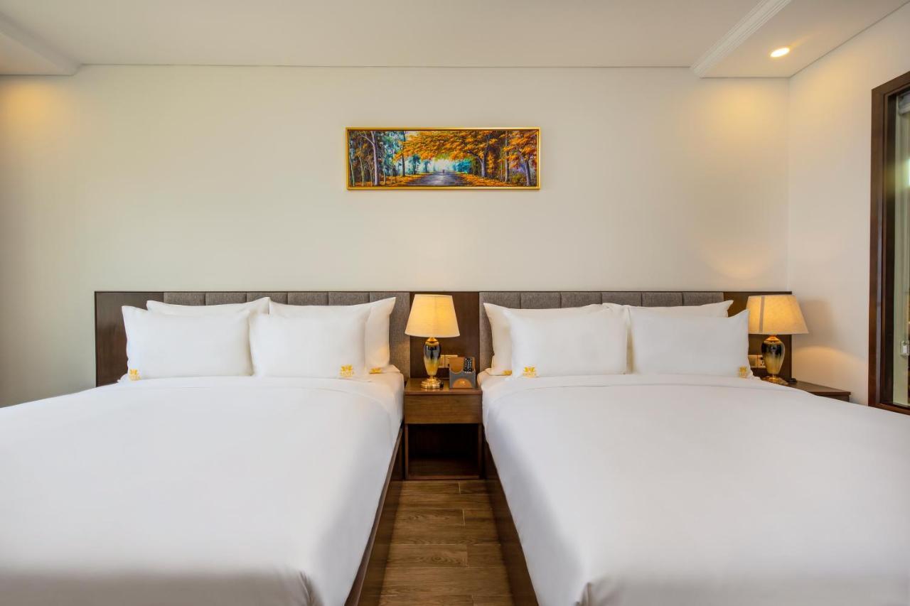 Santa Luxury Hotel Da Nang Exterior photo