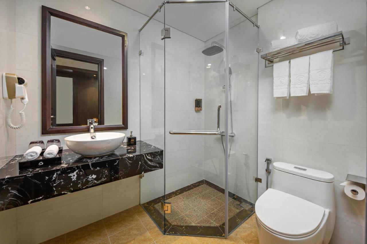 Santa Luxury Hotel Da Nang Exterior photo