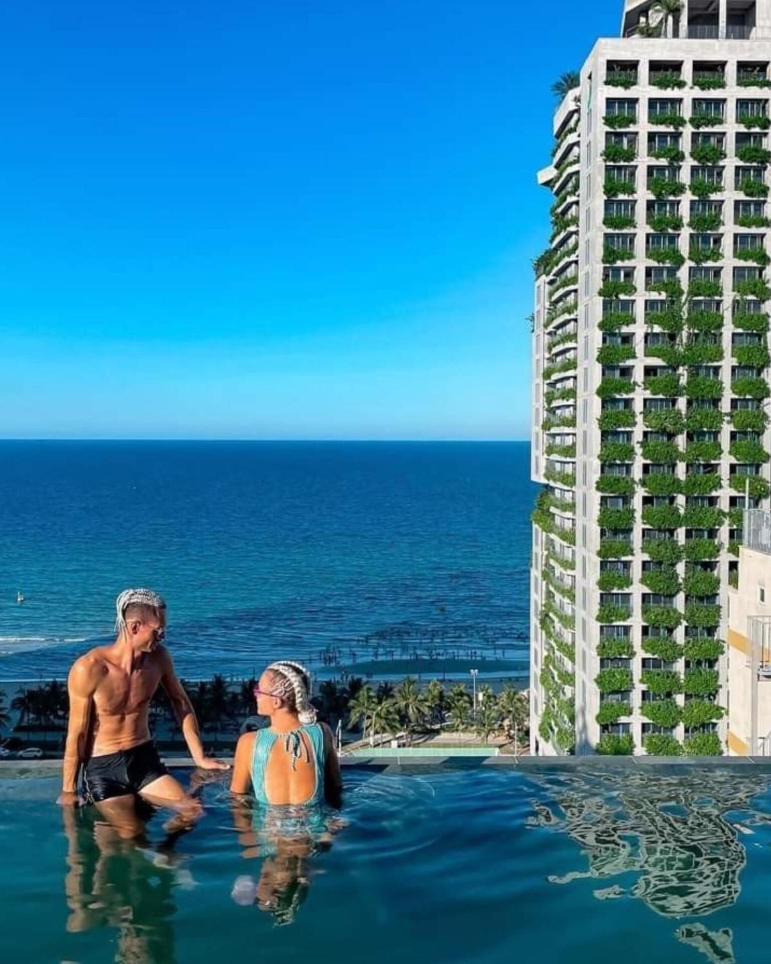 Santa Luxury Hotel Da Nang Exterior photo