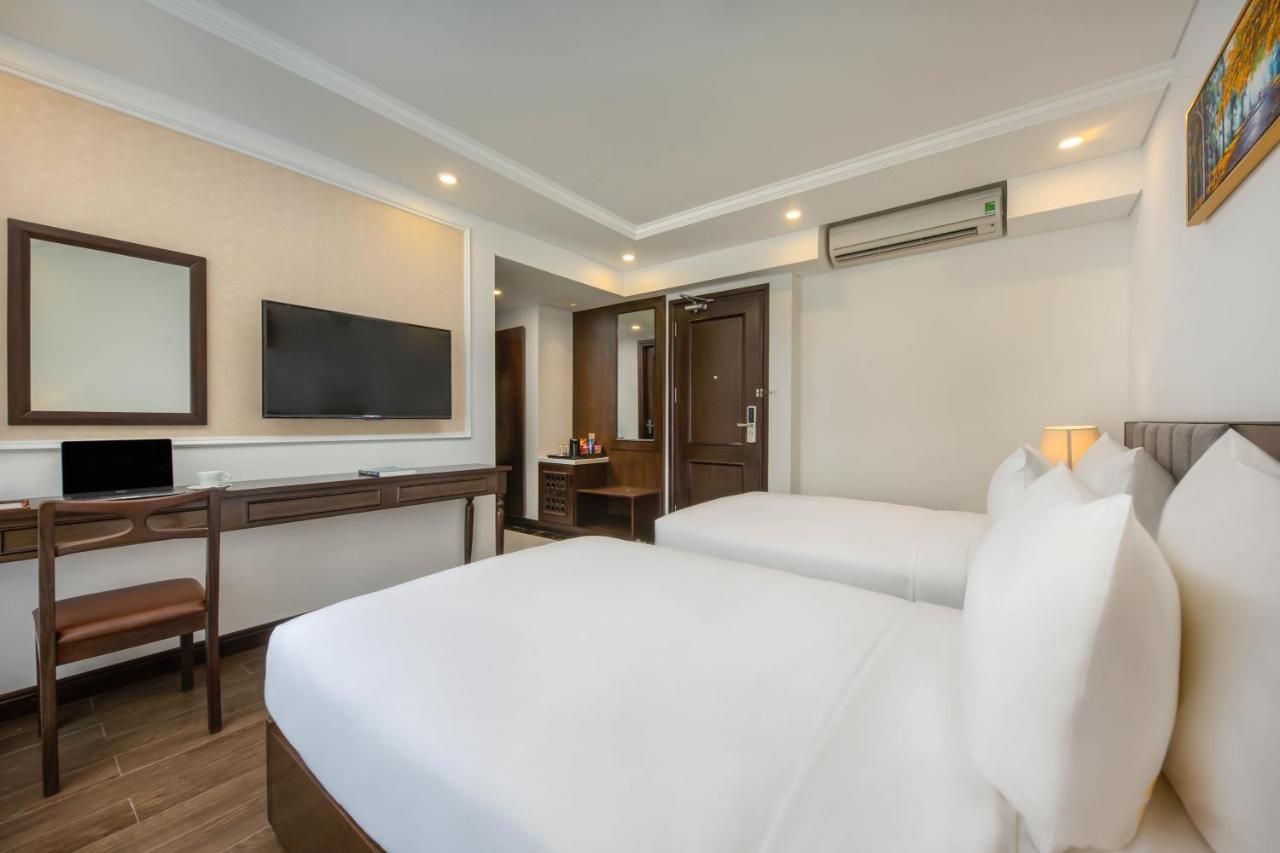 Santa Luxury Hotel Da Nang Exterior photo